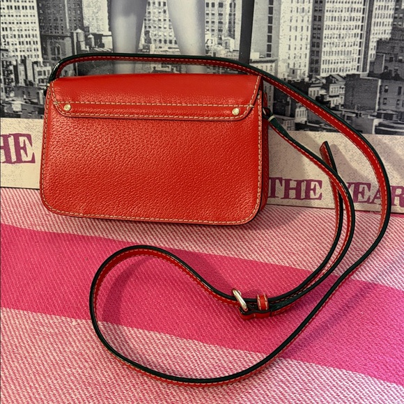 Kate Spade EUC Wellesley Small Fynn Crossbody bag - Picture 2 of 8